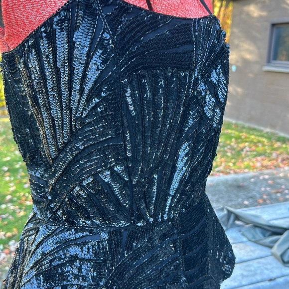 Gorgeous Black Sequin Peplum Tank with Boning and zip Back Sz 12 NWT - Picture 2 of 9